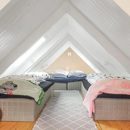 1 Bedroom Cozy In Feriehus