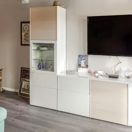 1 Bedroom Cozy In Prázdninový dům *